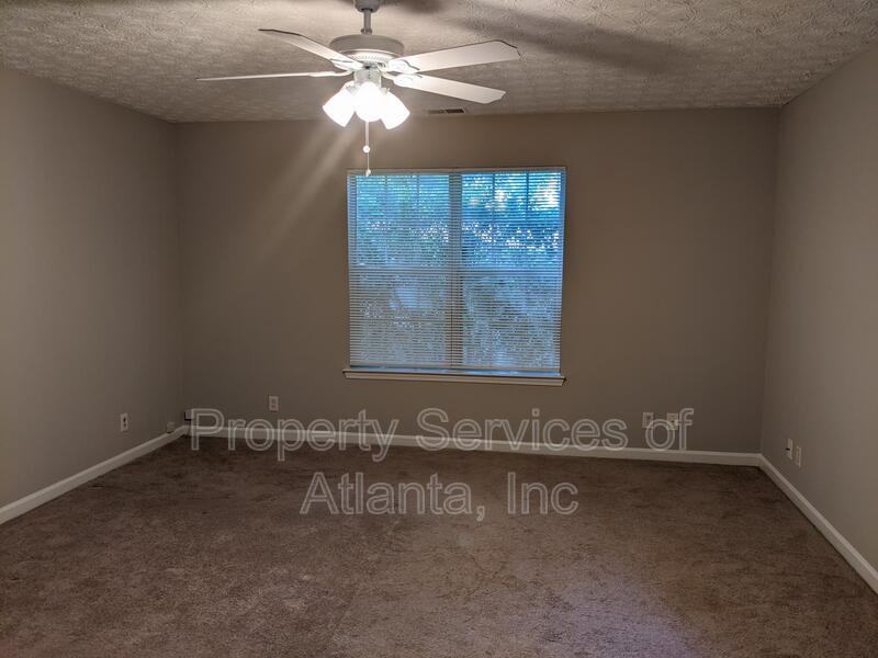 153 Oakland Blvd - Photo 5 of 18