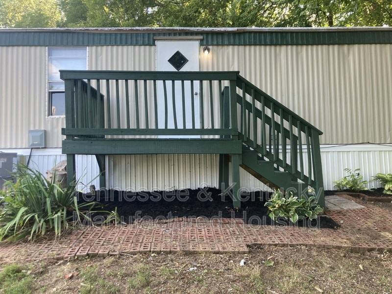 220 Eller Dr - Photo 4 of 13