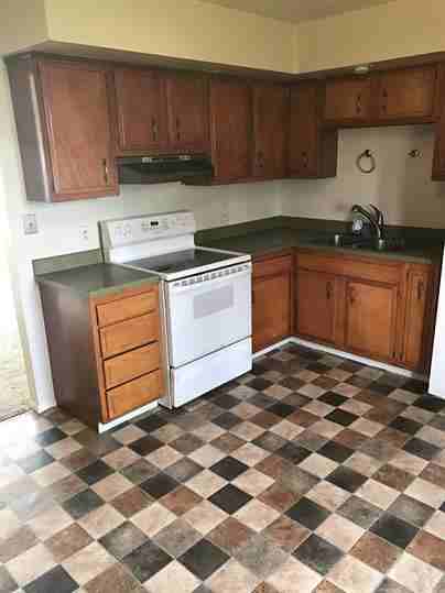 St. Joseph: 1911-1934 - Photo 2 of 7