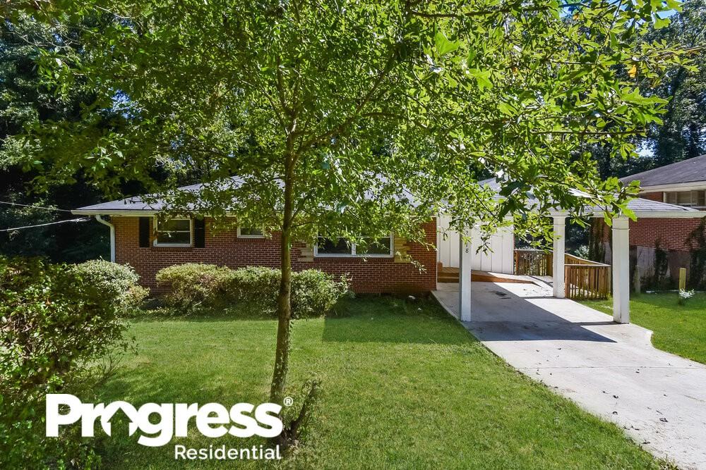 2718 Delowe Dr - Photo 3 of 25