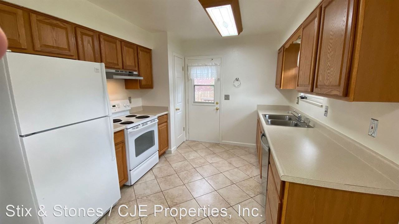 5655 W Leawood Dr - Photo 3 of 31