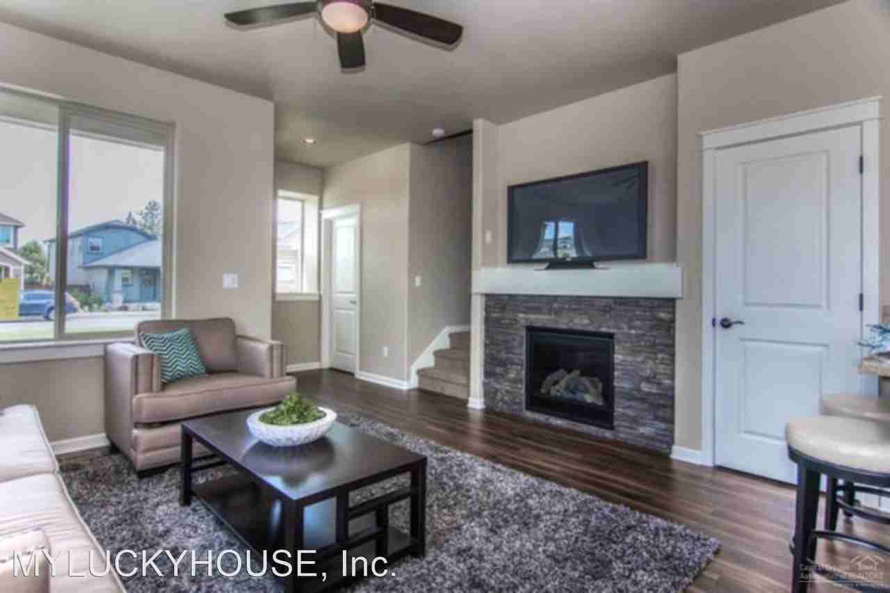 3139 Sw 28th St - Photo 2 of 22