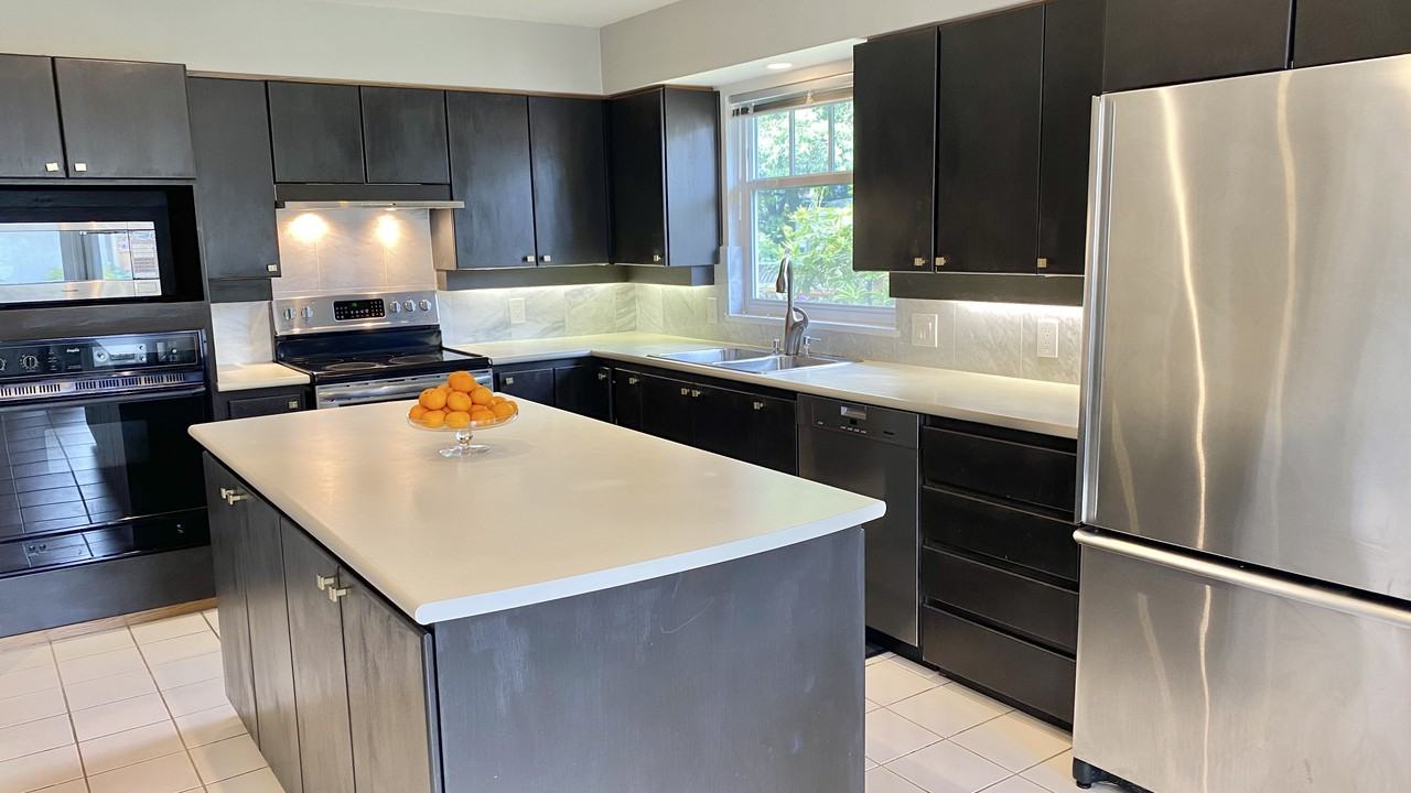 Cambie St. & W 26th Ave - Photo 3 of 17