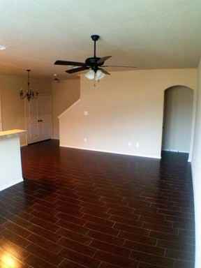 290 Rosalie Dr - Photo 3 of 19