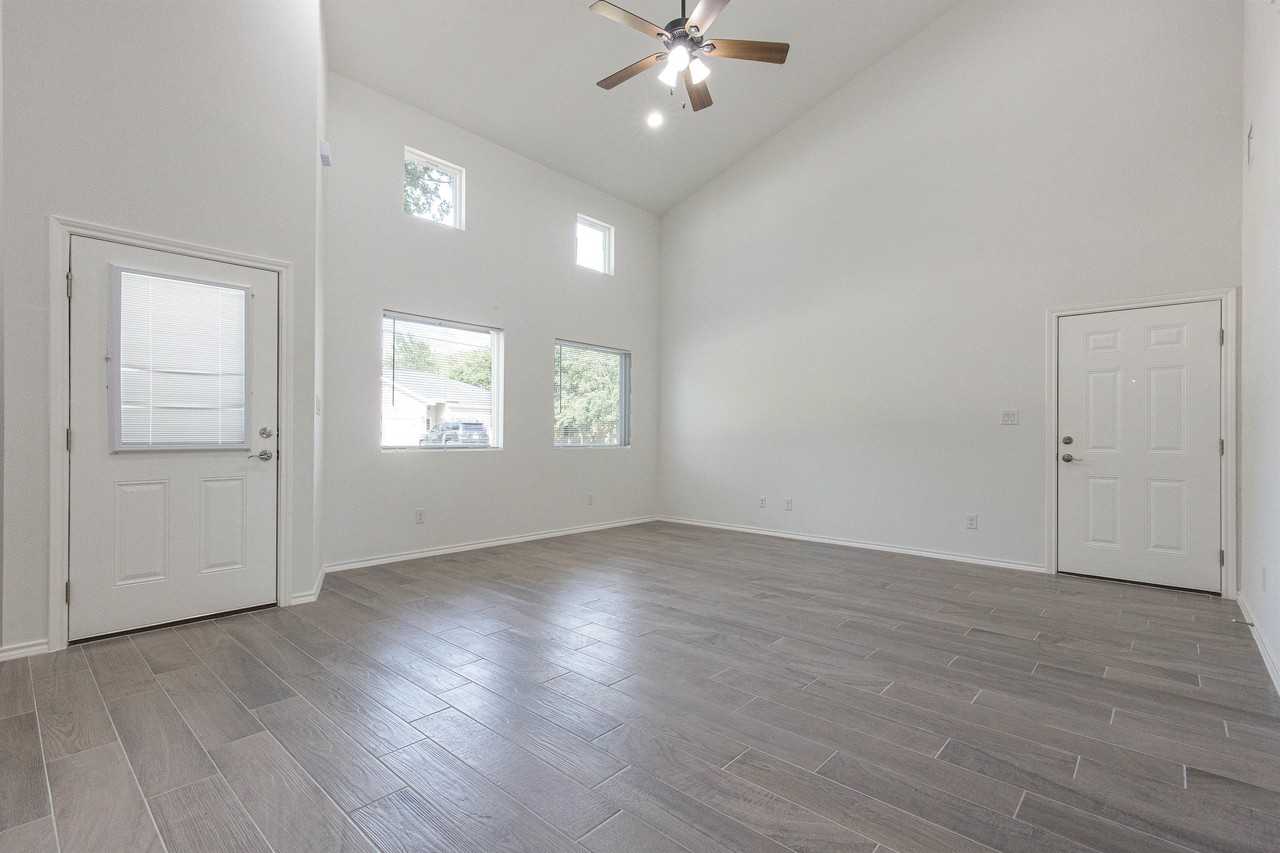 171 Mokulua Ln #1 - Photo 2 of 26