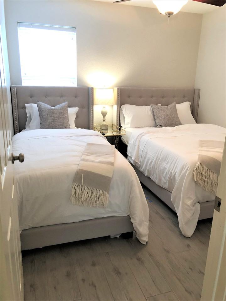 5205 Blue Haven Dr #1 - Photo 5 of 22