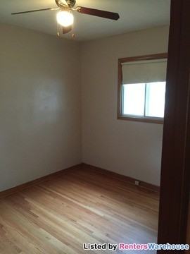 1715 Nebraska Ave E - Photo 3 of 11