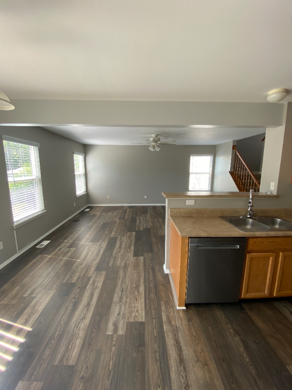 241 Tyndale Dr - Photo 3 of 18