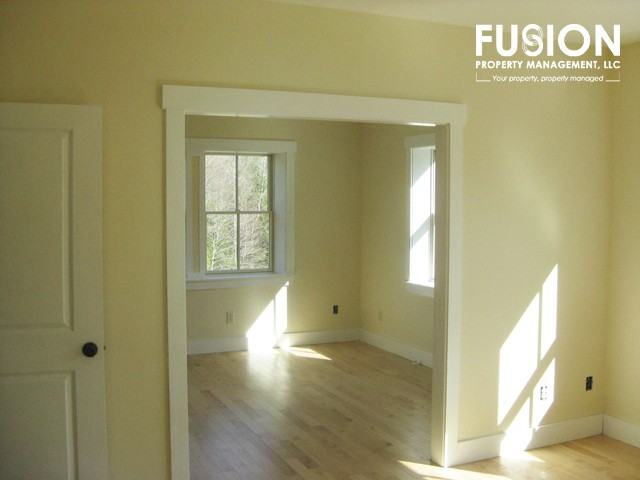 3102 Huntington Rd - Photo 3 of 10