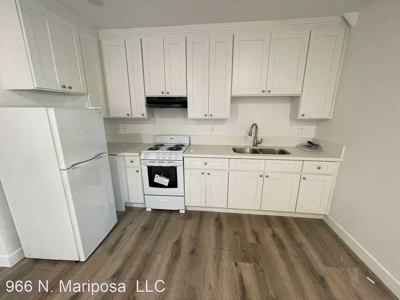 966 N. Mariposa Ave. - Photo 2 of 10