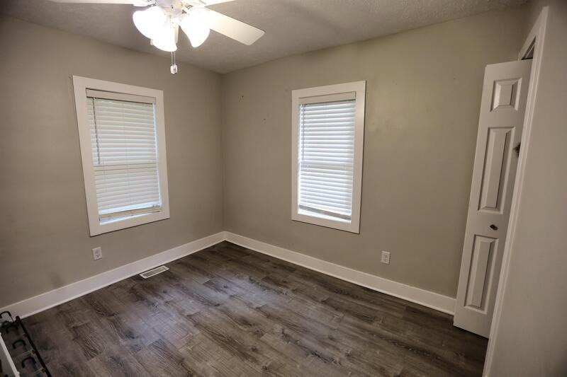 115 Wayne St Se - Photo 3 of 10