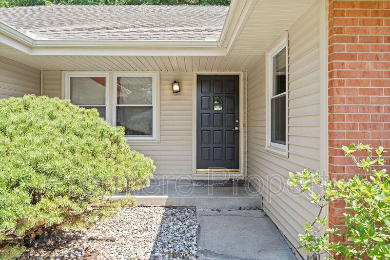 804 Nw 11th St - Photo 2 of 19