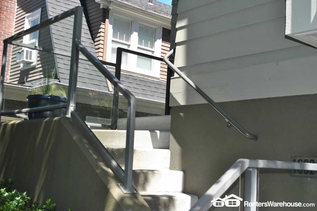 1632 California Ave Sw Unit A - Photo 3 of 50