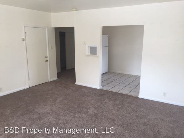403 Maple St - Photo 2 of 10