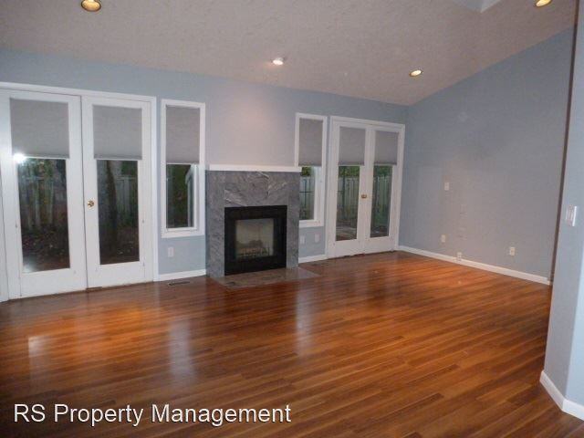 875 Ne Eaglenest Ct - Photo 2 of 17