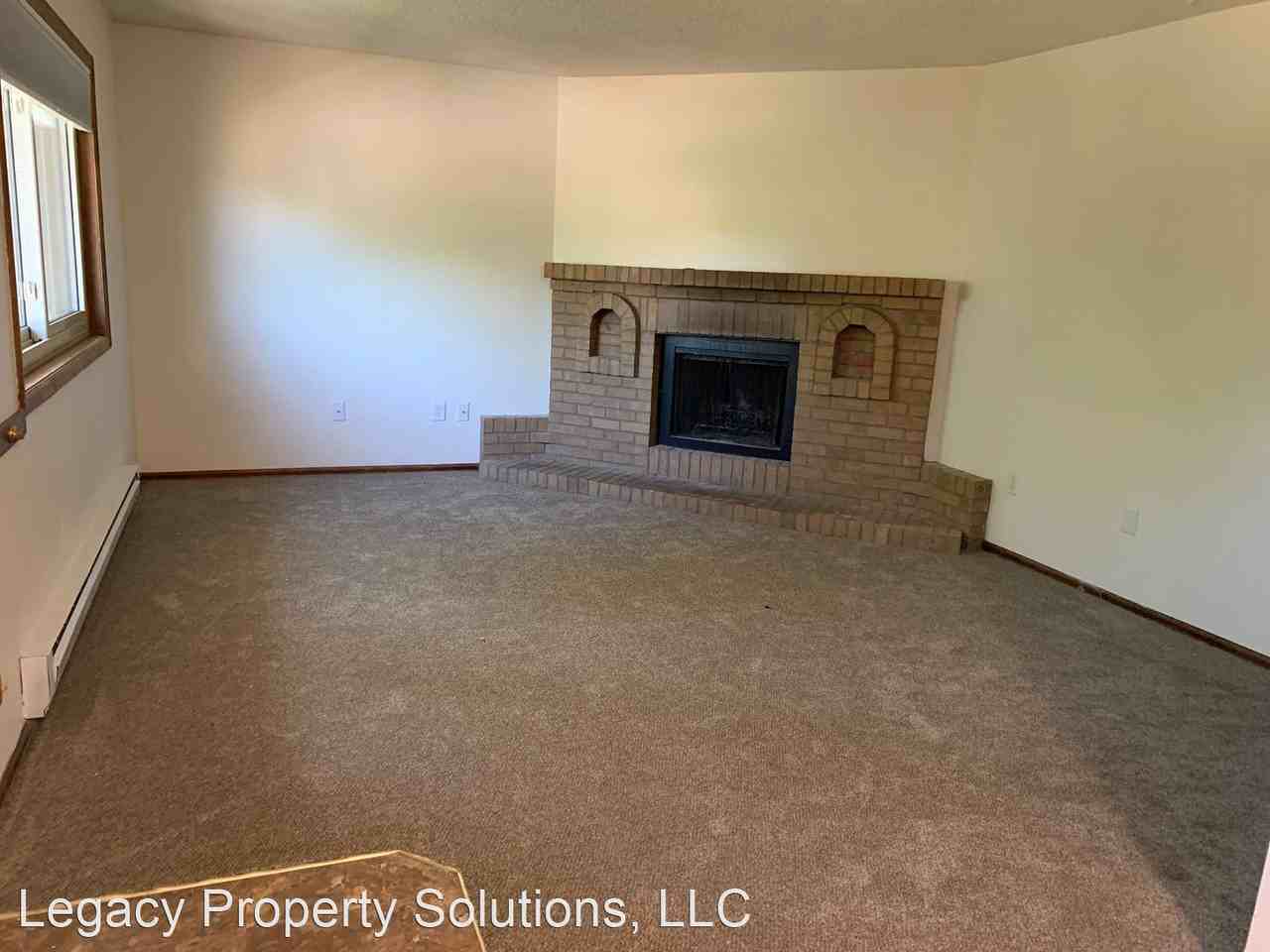 Eastview St. - Photo 2 of 10