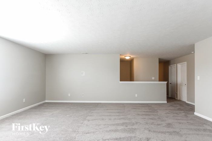 1833 Breman Ln - Photo 2 of 15