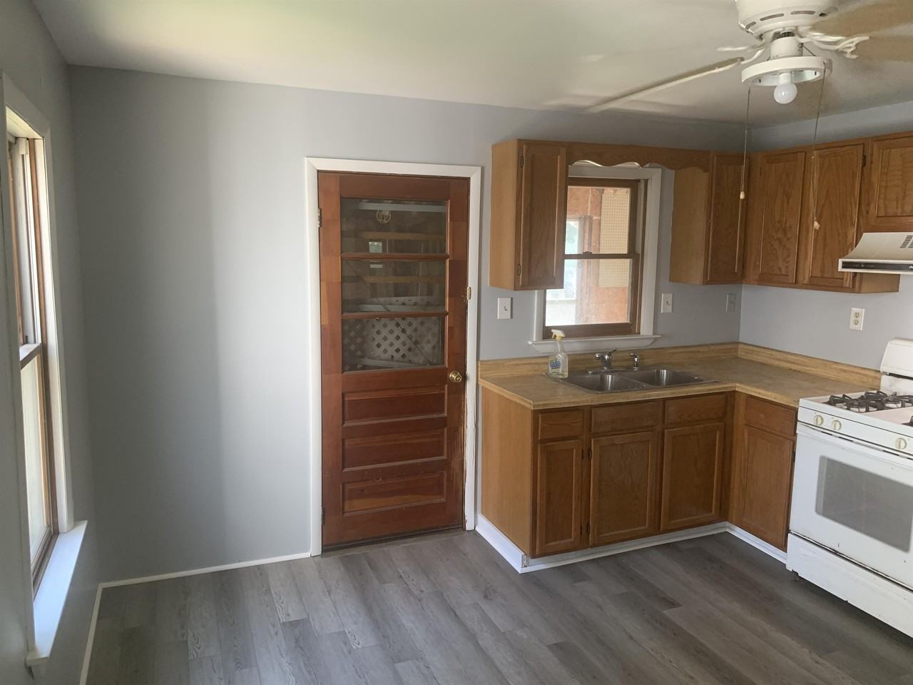323A Boyd Ave #1 - Photo 2 of 12