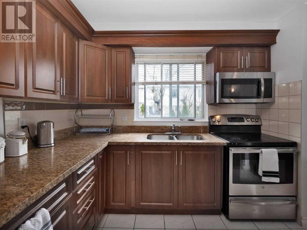 51 Whiteleas Avenue - Photo 6 of 21