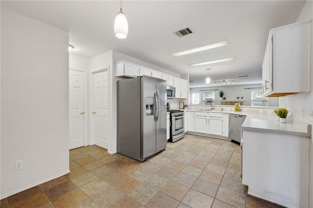 1910 Woodland Dr #1 - Photo 4 of 20