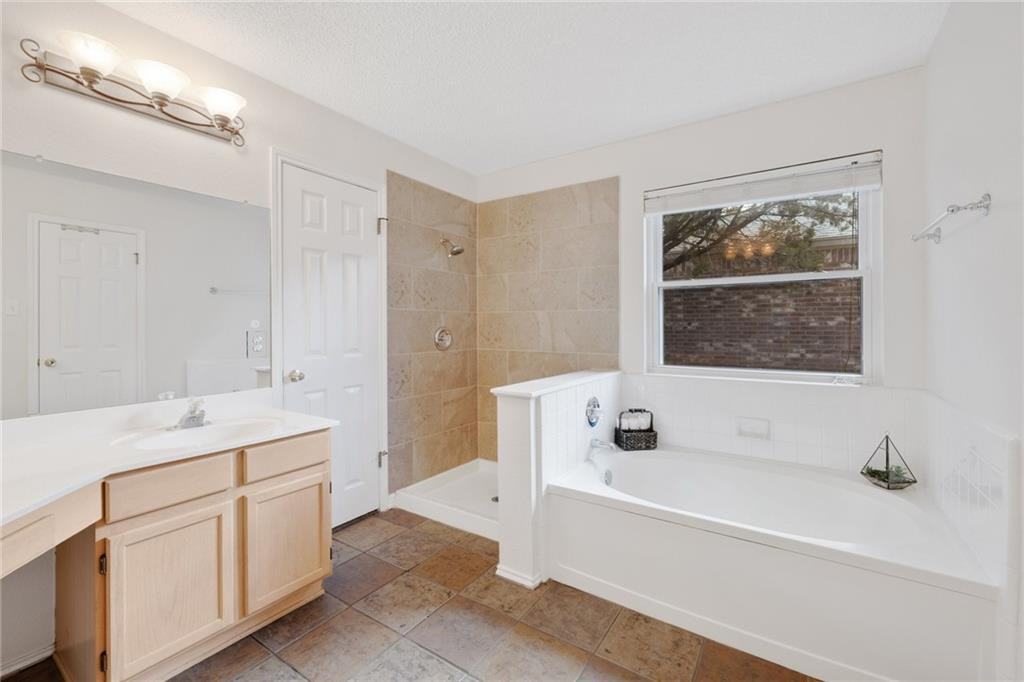 1910 Woodland Dr #1 - Photo 5 of 20