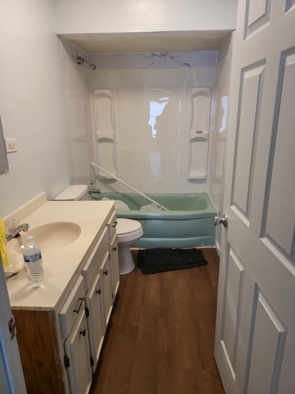 318 Glass St - Photo 3 of 11