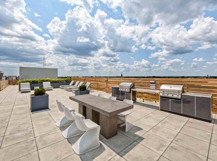 2340 N California Ave - Photo 6 of 14