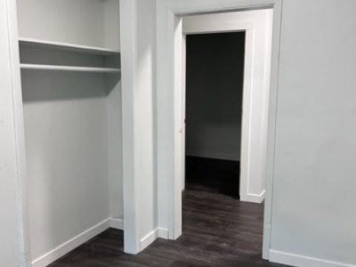 2 Bedroom Main Floor Suite in Fourplex on Manitoba Available for Rent - Photo 3 of 11