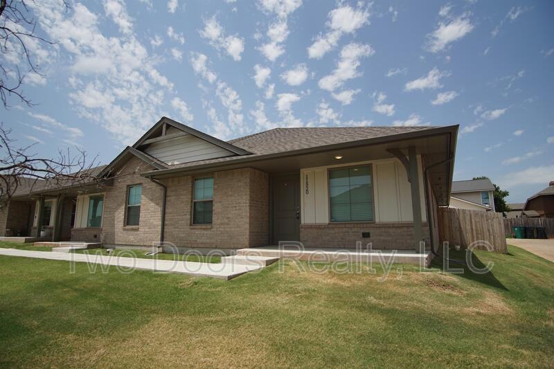 11520 Keystone Cir - Photo 2 of 18