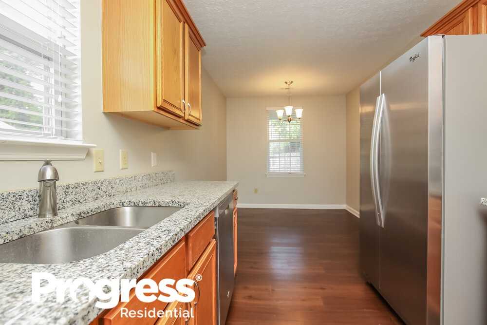 100 Bradford Cir - Photo 6 of 16