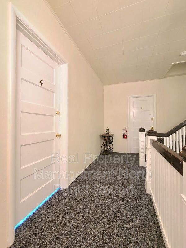 2301 Rucker Ave #4 - Photo 7 of 18