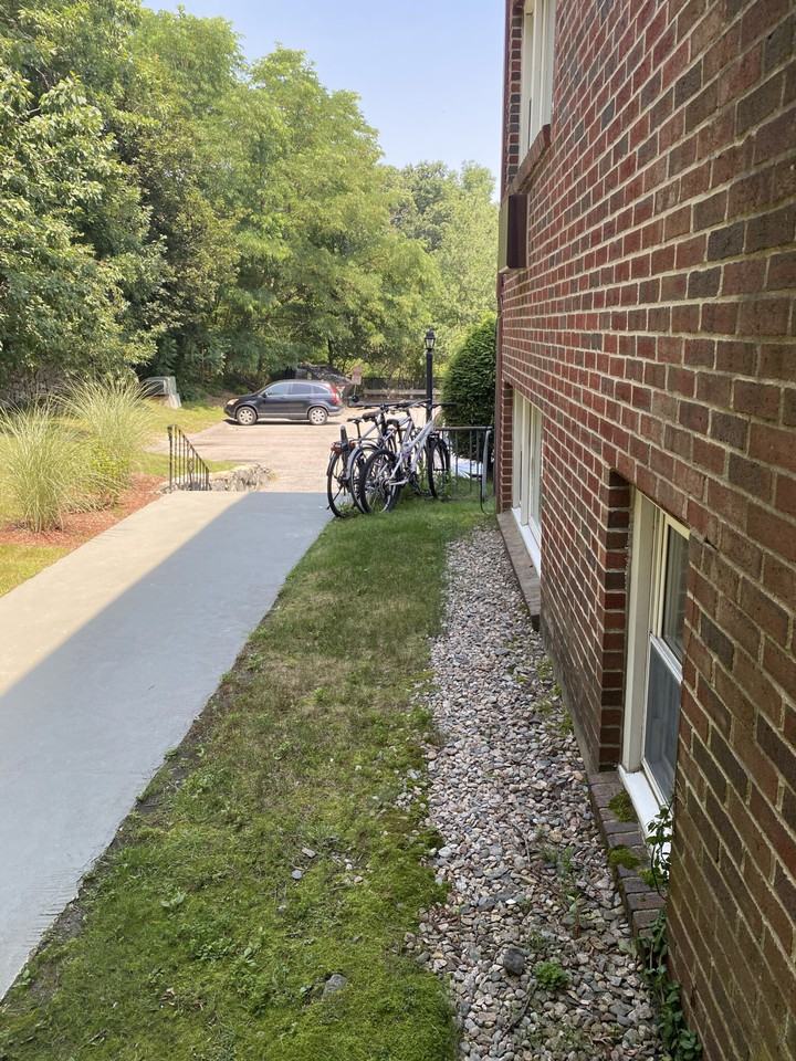 Lexington St #2-6 - Photo 6 of 7