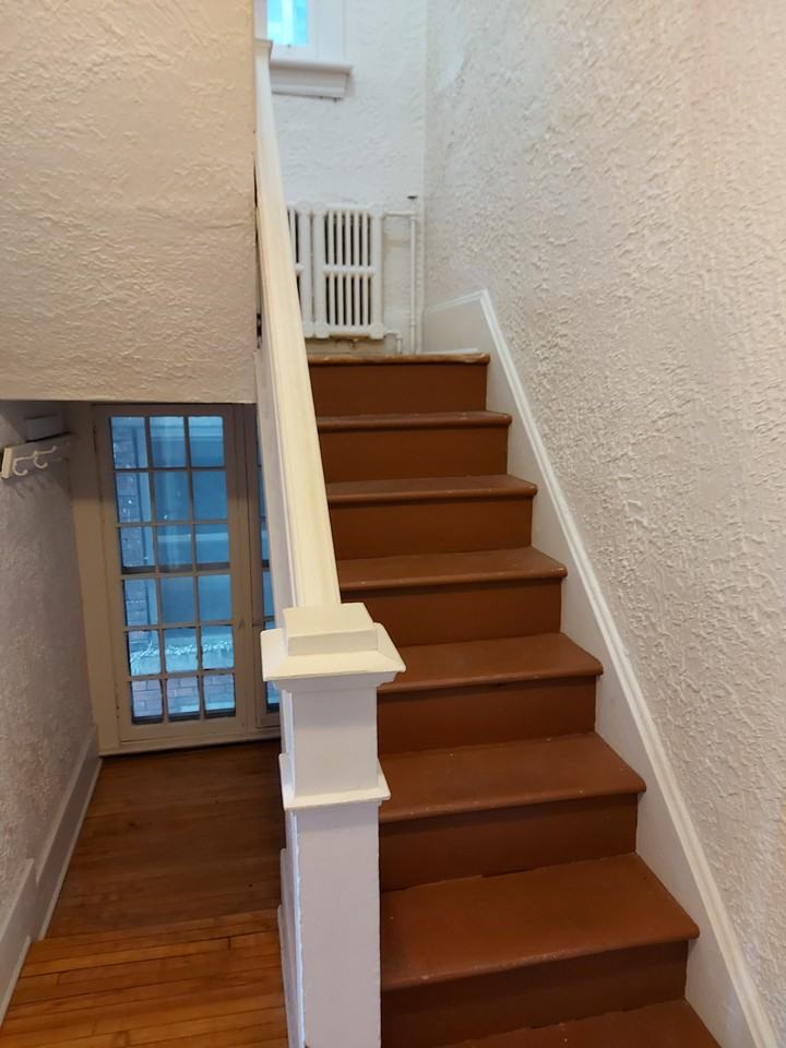 96 Blackburn Avenue #4 - Photo 3 of 17