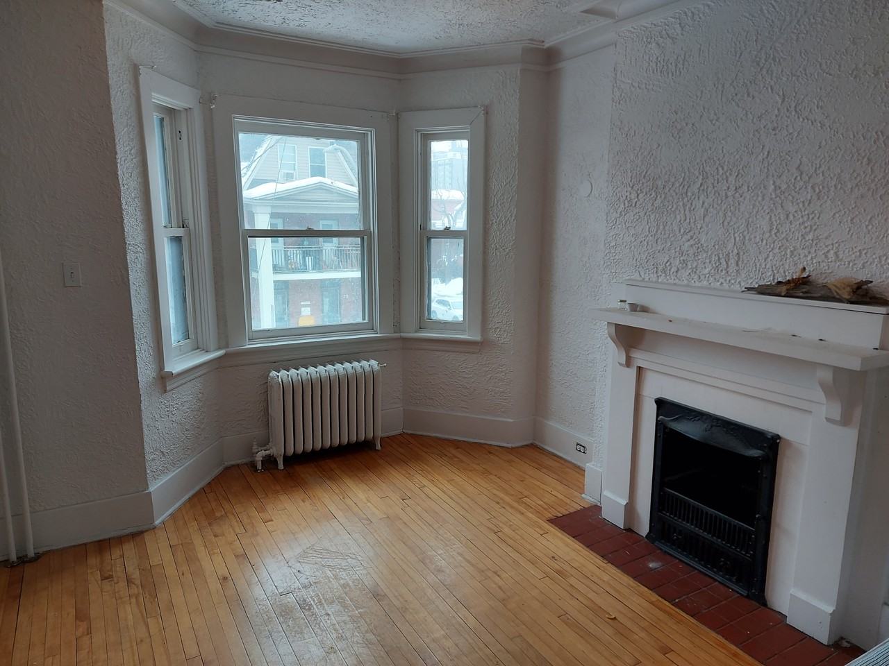 96 Blackburn Avenue #4 - Photo 2 of 17