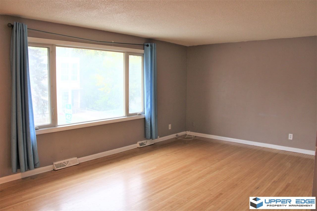 265 Talbot Ave - Photo 3 of 11