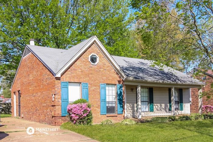 4439 Crump Rd - Photo 3 of 16