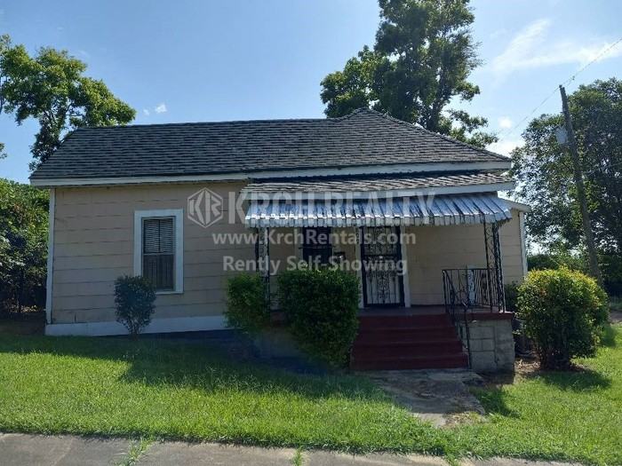 809 4th St W - Photo 2 of 8