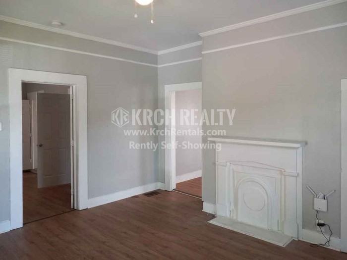 809 4th St W - Photo 3 of 8