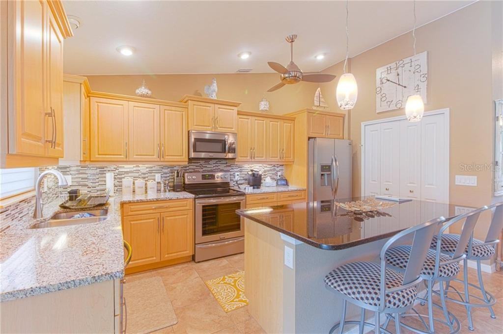 11268 Oceanspray Blvd - Photo 6 of 23