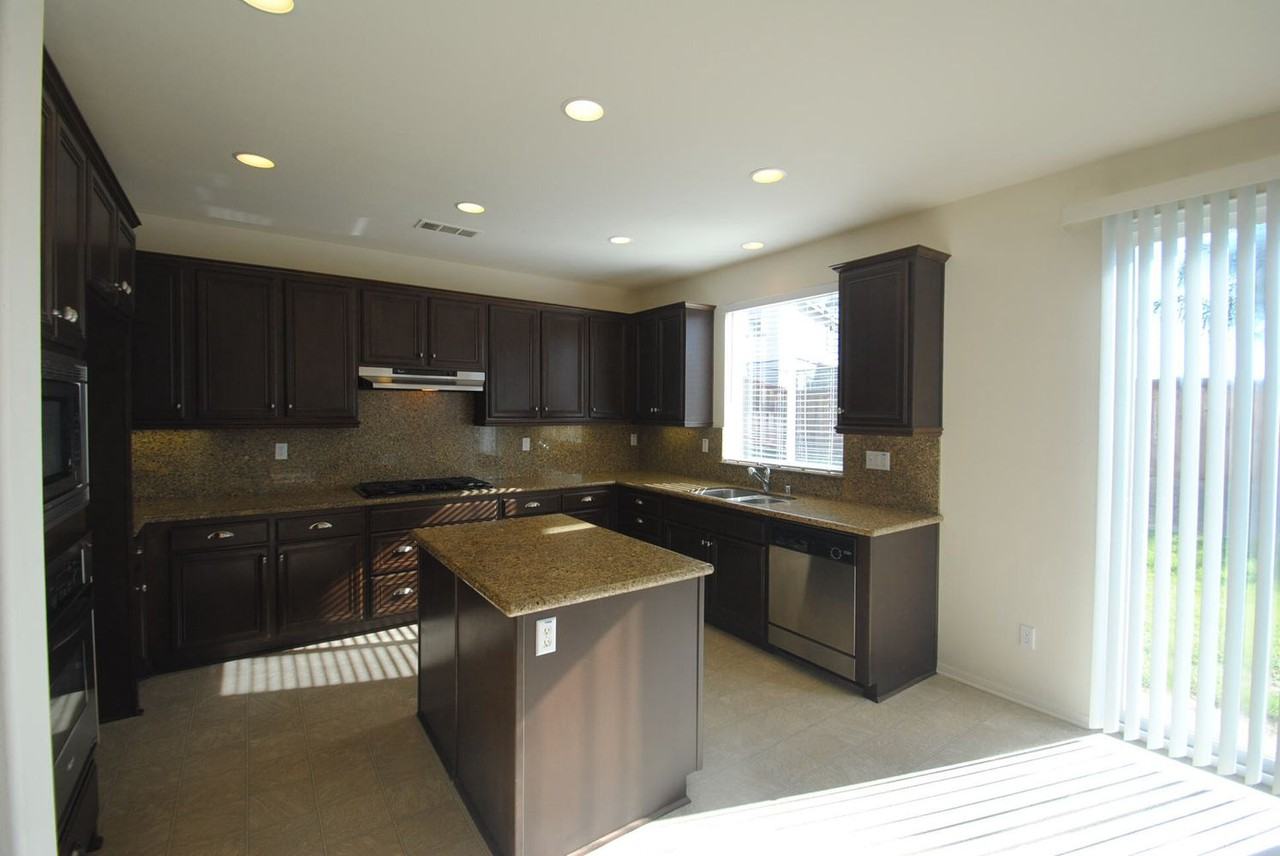 34387 Venturi Ave - Photo 2 of 4