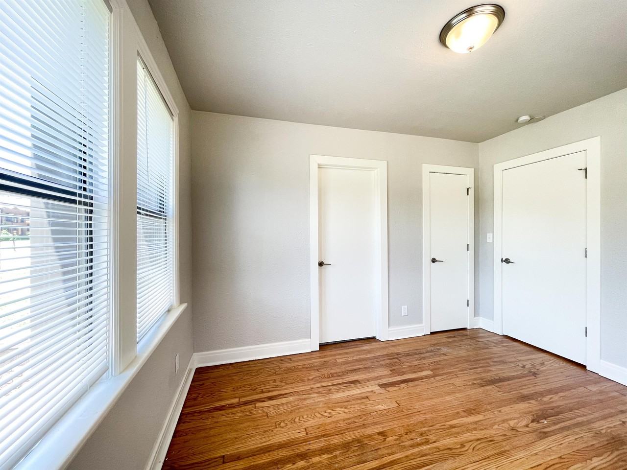835 East Drive - 6 #6 - Photo 4 of 8