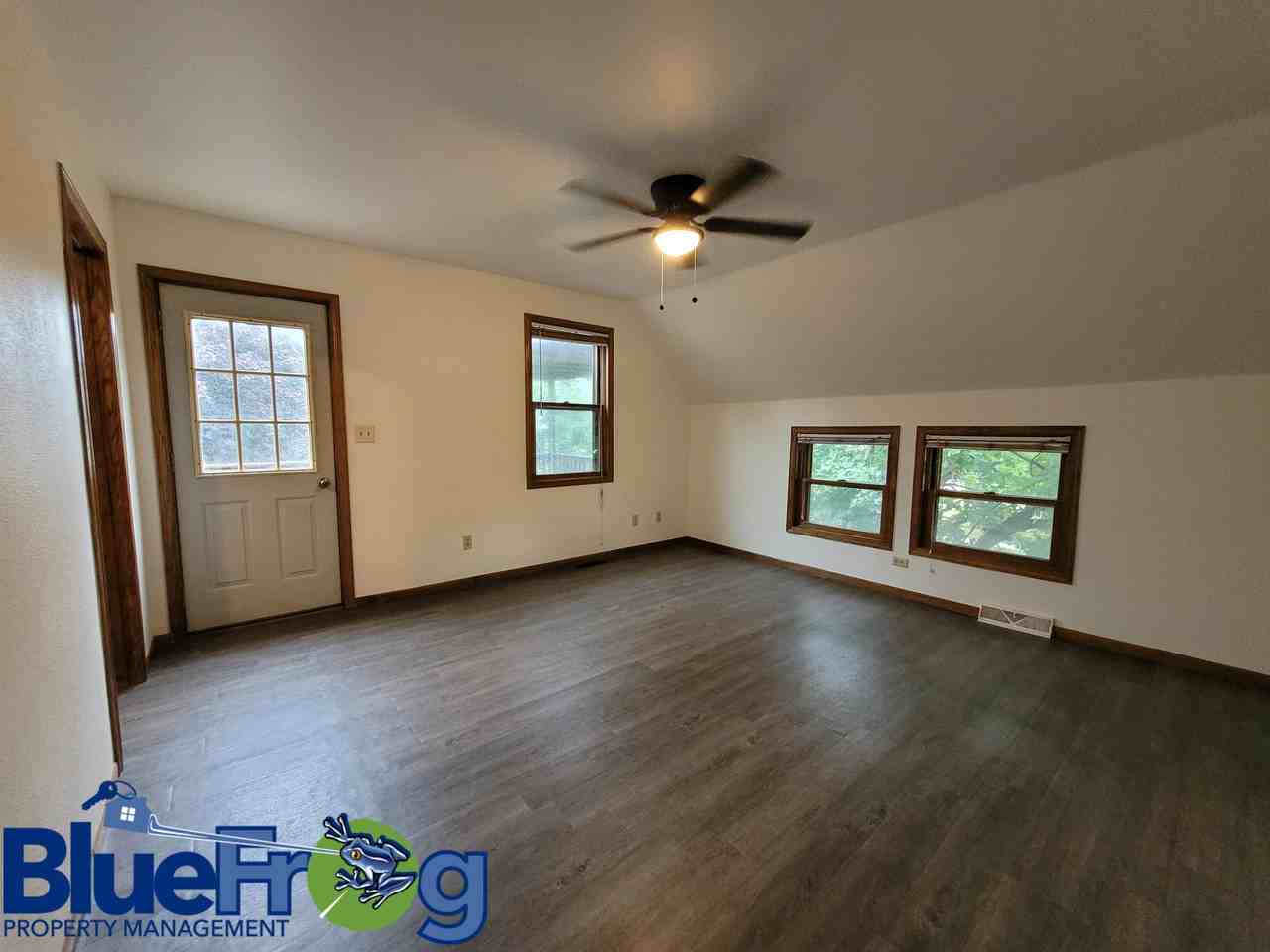 399 Forest Avenue - 399 1/2 #399-1-2 - Photo 2 of 11