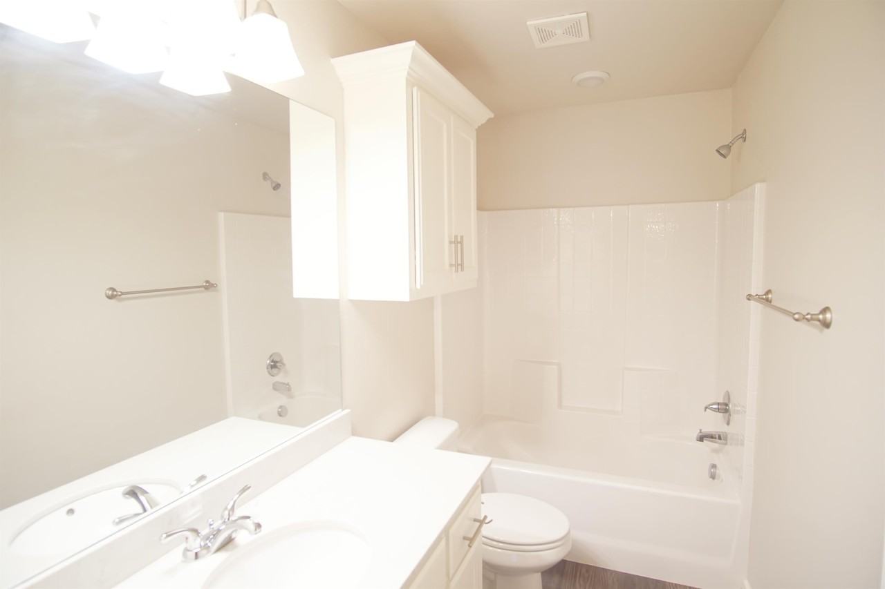 11520 Keystone Cir #1 - Photo 6 of 18