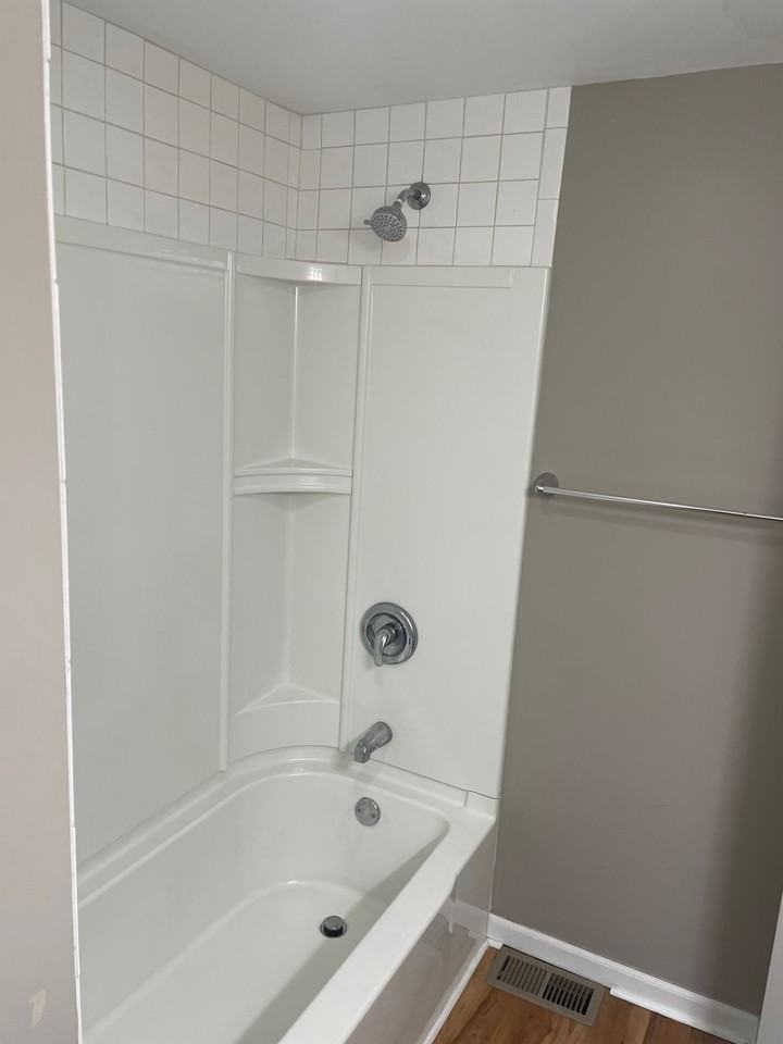 902 11th St #1 - Photo 6 of 14