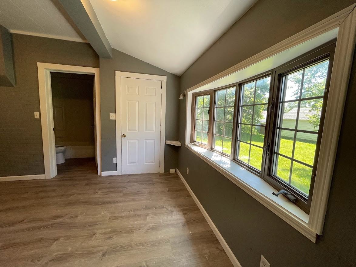 1148 Columbia St #1 - Photo 5 of 9