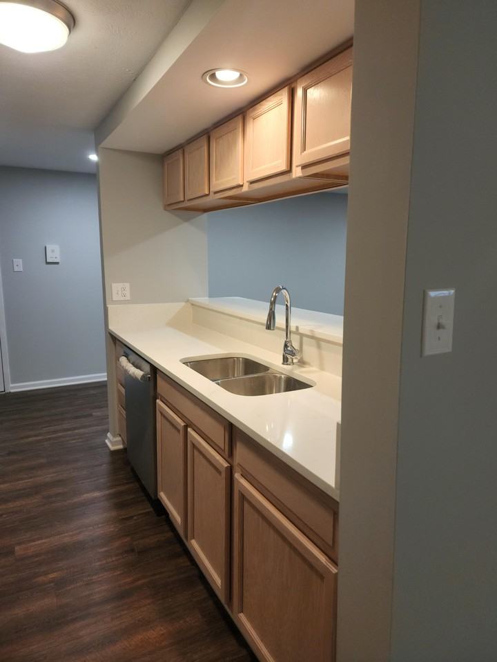 9387 Horse Castle Ct #804 - Photo 5 of 19
