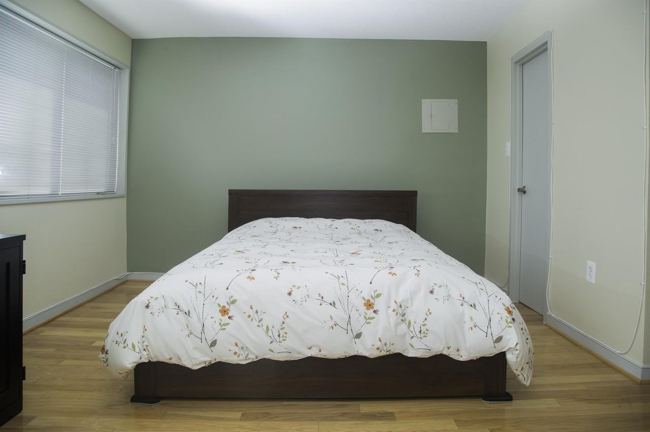 7333 New Hampshire Ave #708 - Photo 4 of 15