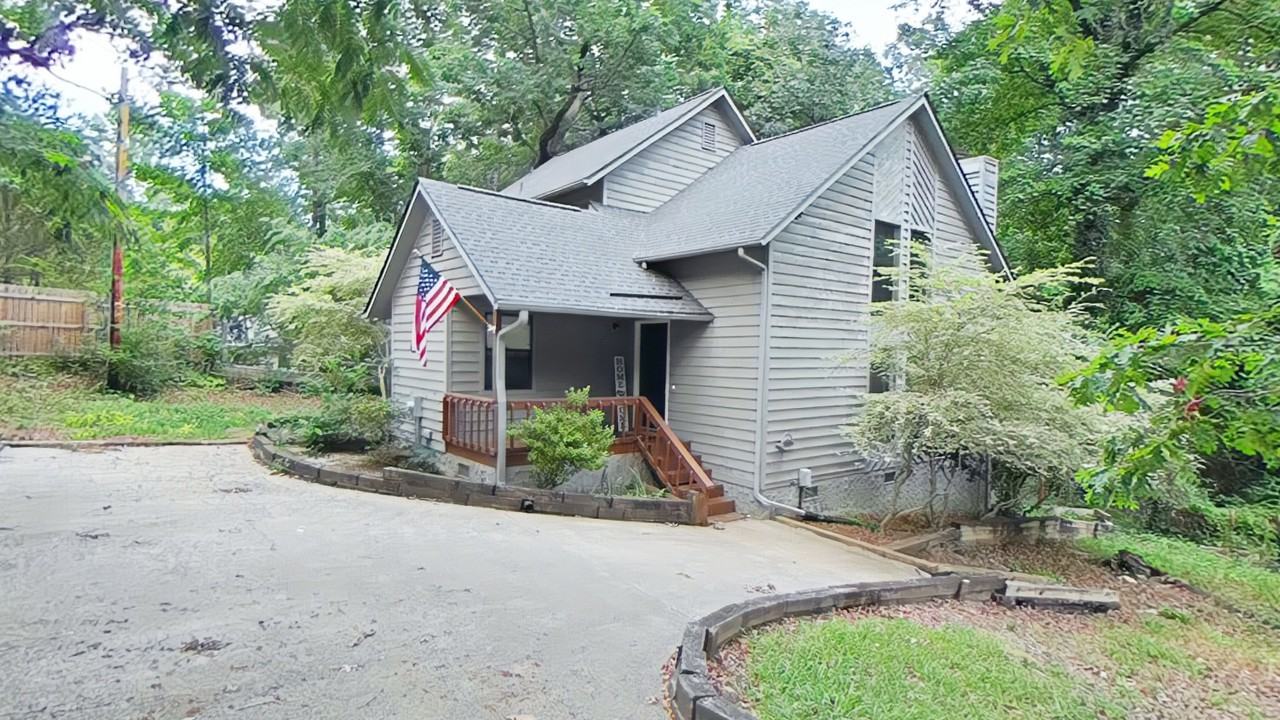6008 Bartlett Ct #1
