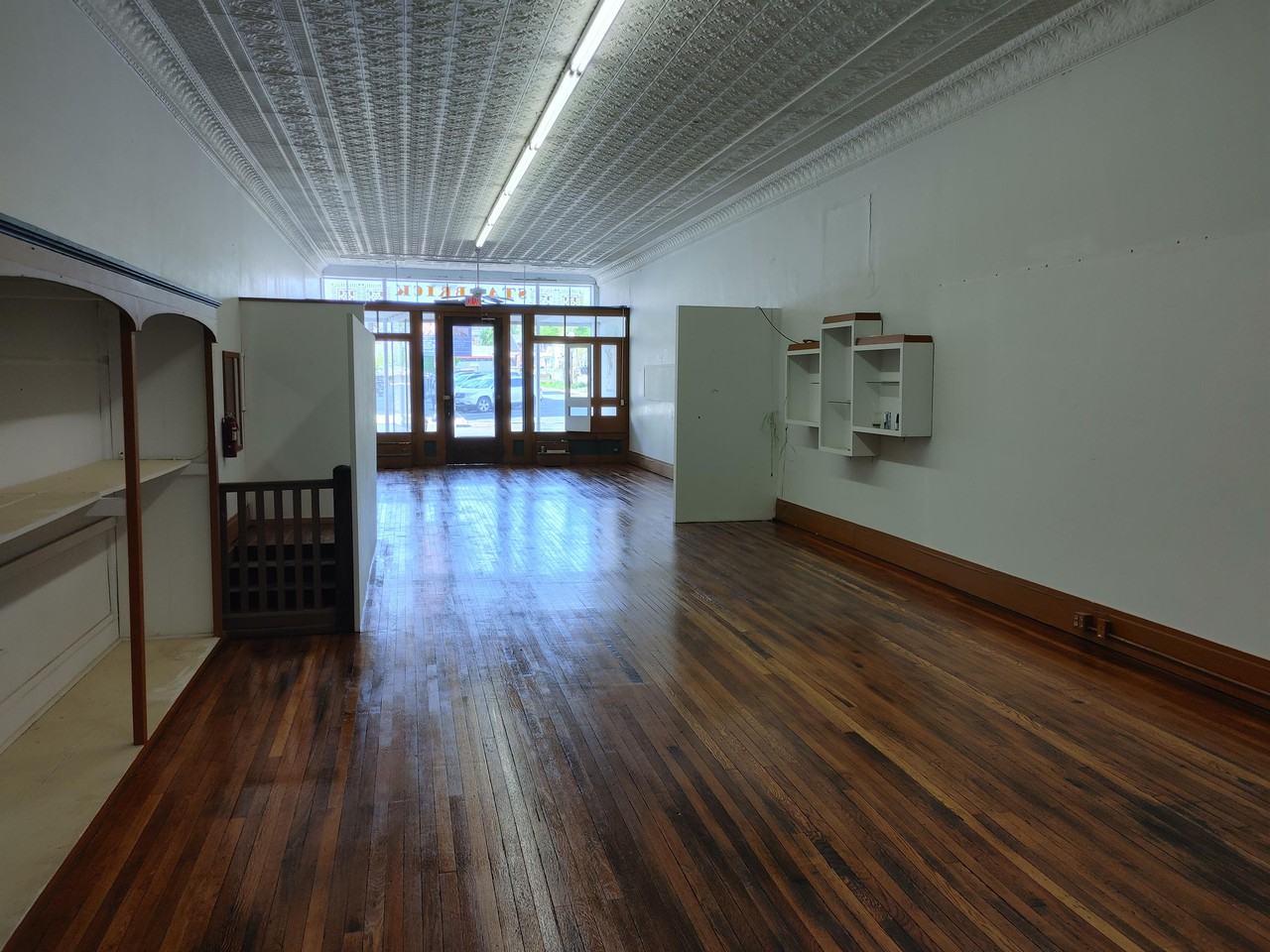 21 W Columbus St #1 - Photo 2 of 18