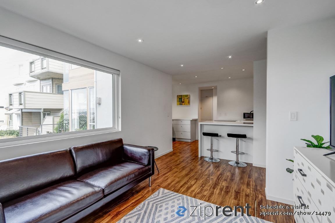 578 30th St #A - Photo 3 of 14